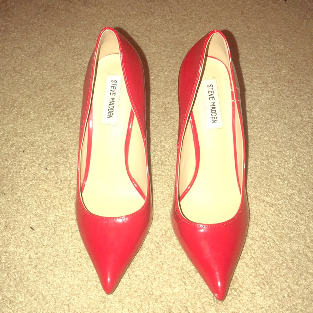 Beautiful RED Steve Madden high heels